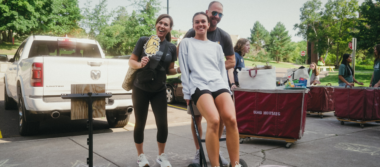 UMD student with family on move in day
